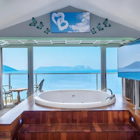 Otel Sea View 3*